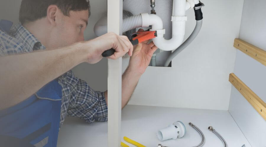 Professional expert plumbing services in Eastlake, MI